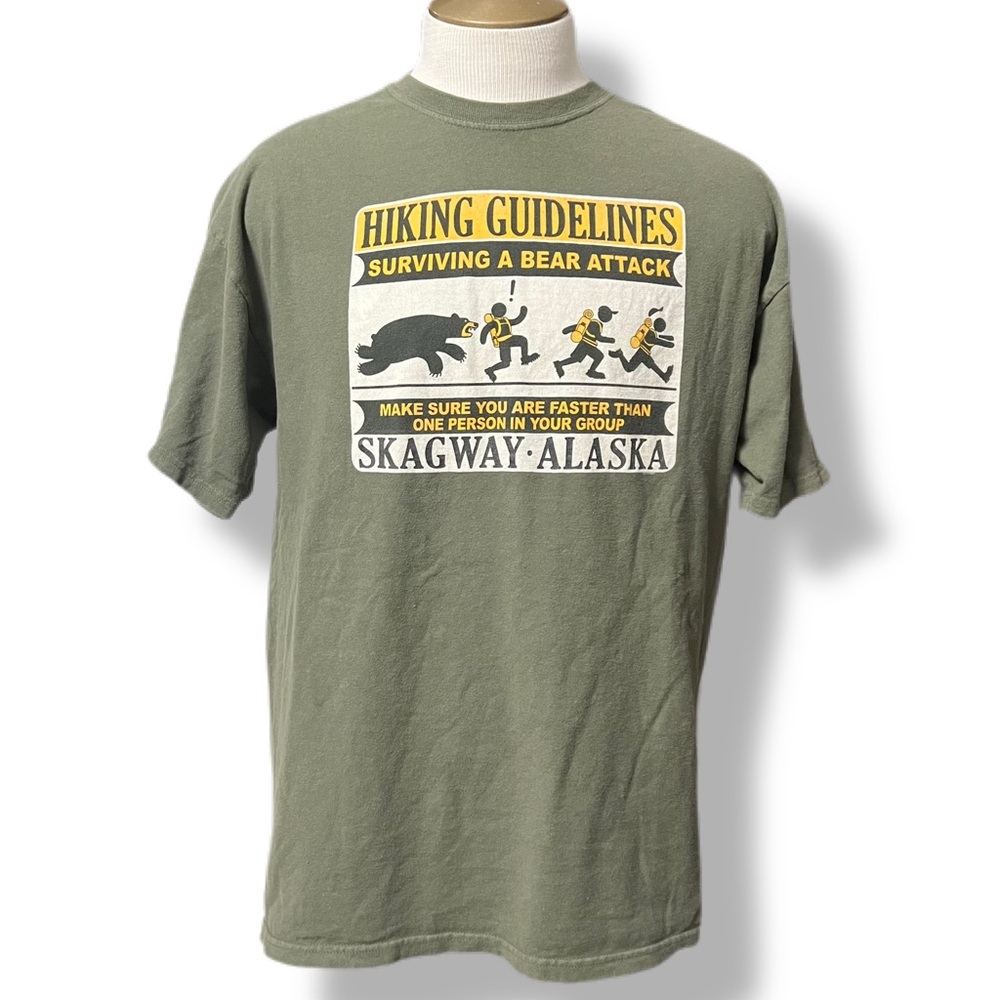 Vintage The Duck Co Skagway Alaska Hiking Funny T Shirt Army Green Men's X-LARGE